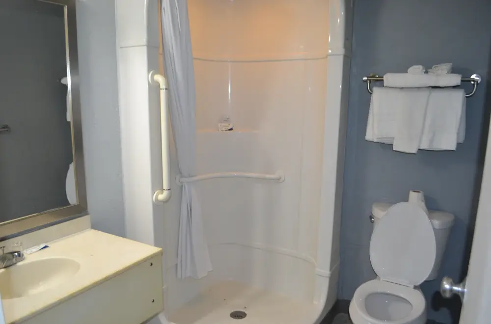 NOBLE SUITES 10885 HARTS RD. JACKSONVILLE, FL 32218