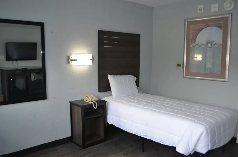 NOBLE SUITES 10885 HARTS RD. JACKSONVILLE, FL 32218