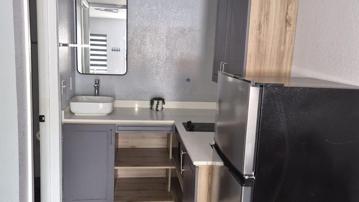 Kitchenette Image 2