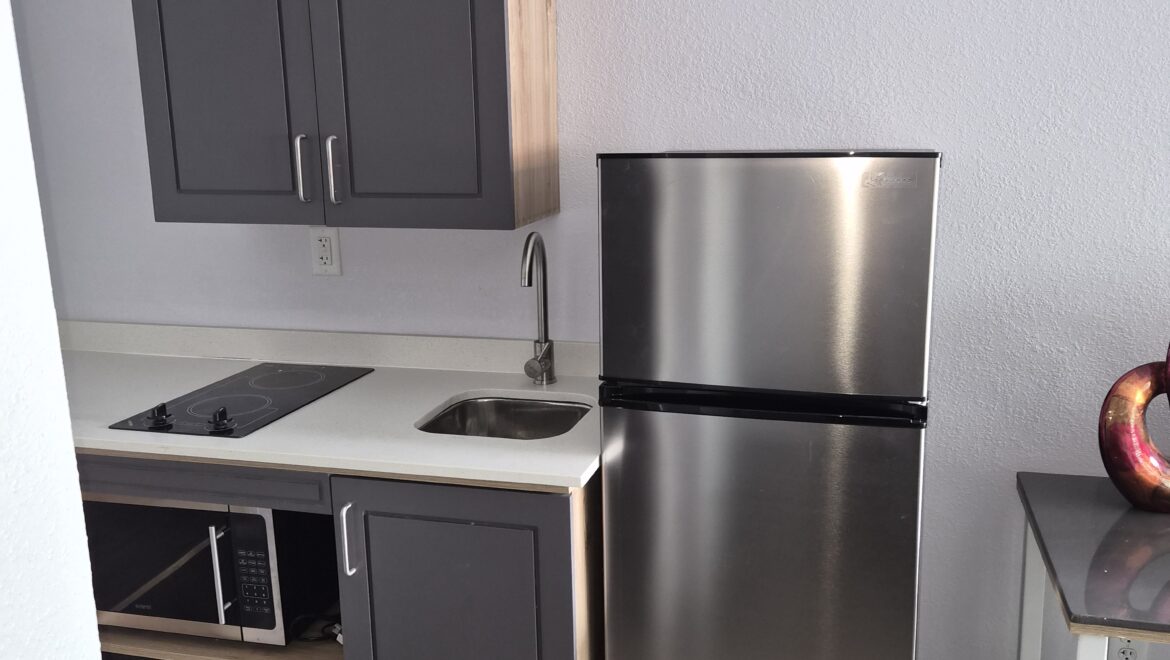 Kitchenette Image 3