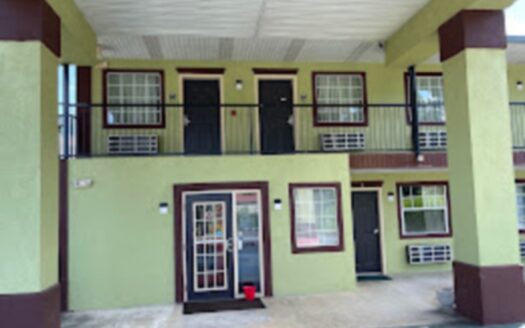 Ashwood Inn, Rome