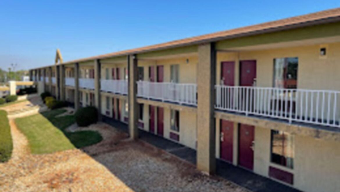Motel 6