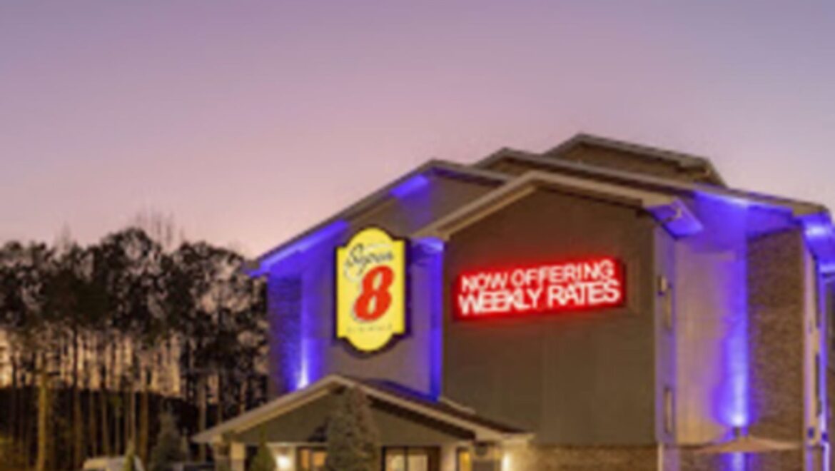 Super 8 Villa Rica-
