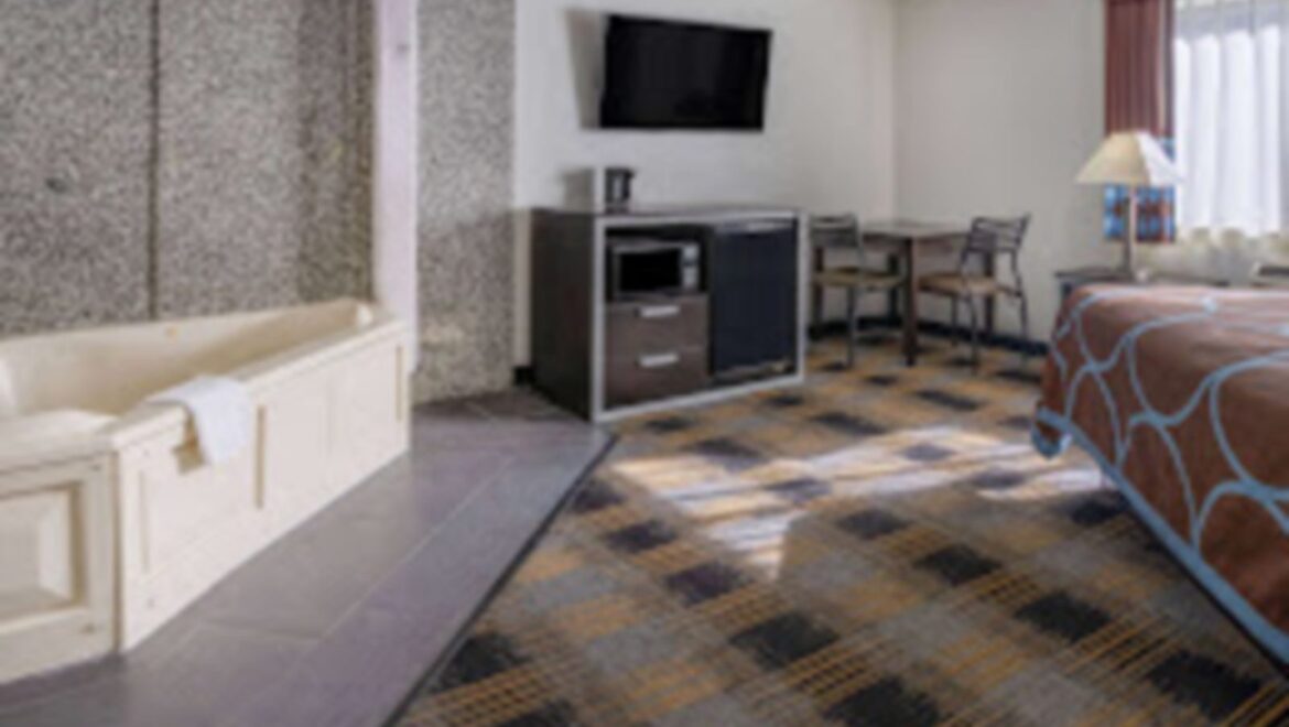 Super 8 Villa Rica-
