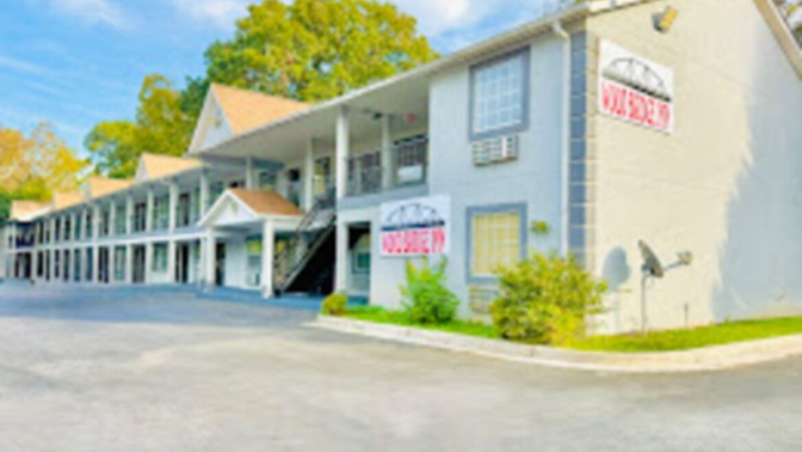 Wood Berry Inn